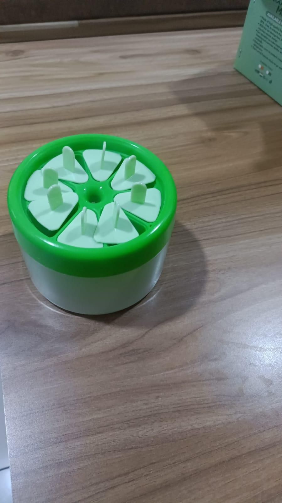 🍦❄️ Reusable DIY 8-Piece Ice Pop Mould – Create Your Own Frozen Treats!🍓🍋✨